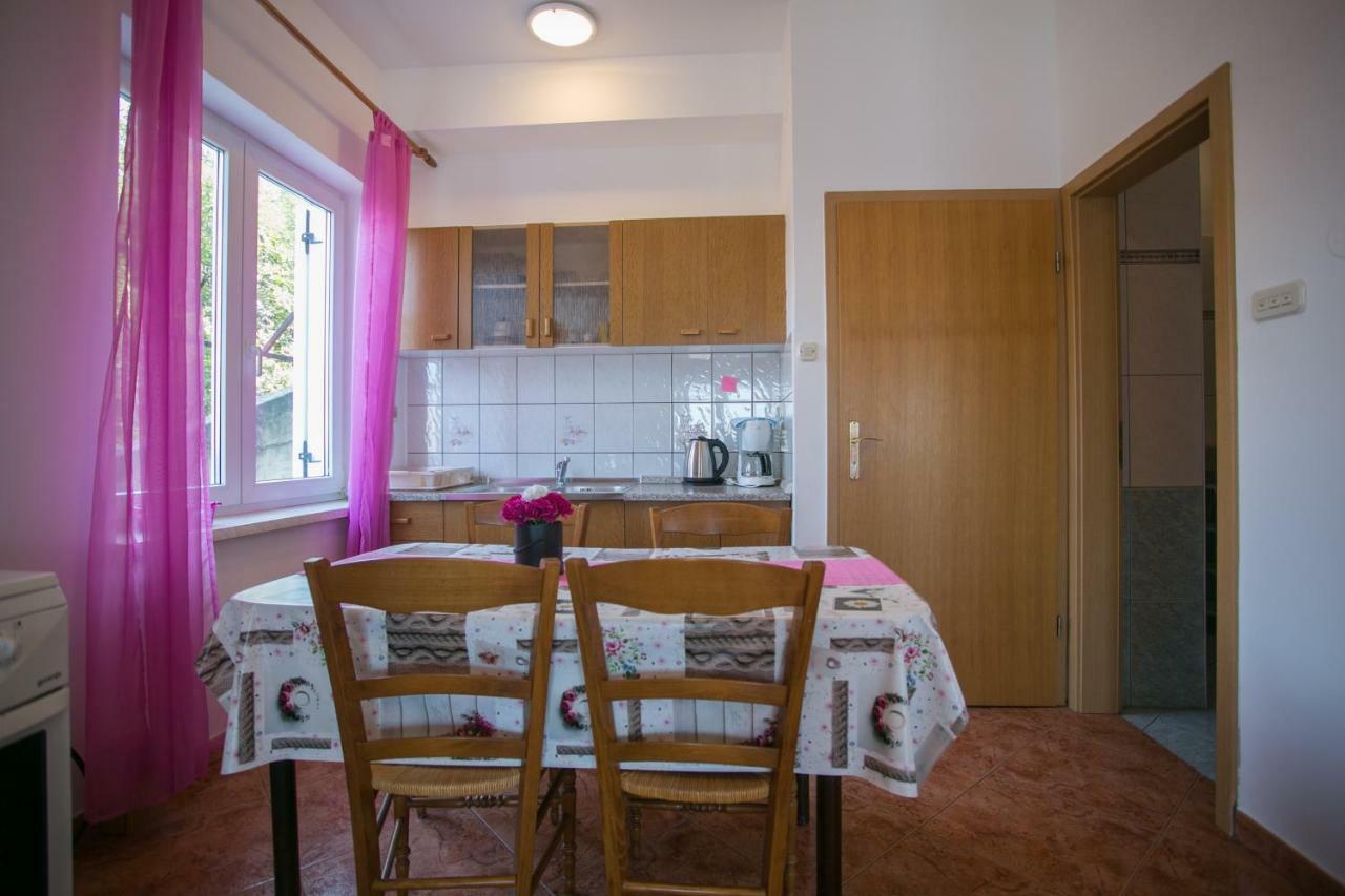 Apartments Katica Senj  Luaran gambar