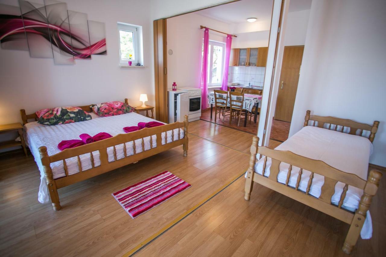 Apartments Katica Senj  Luaran gambar