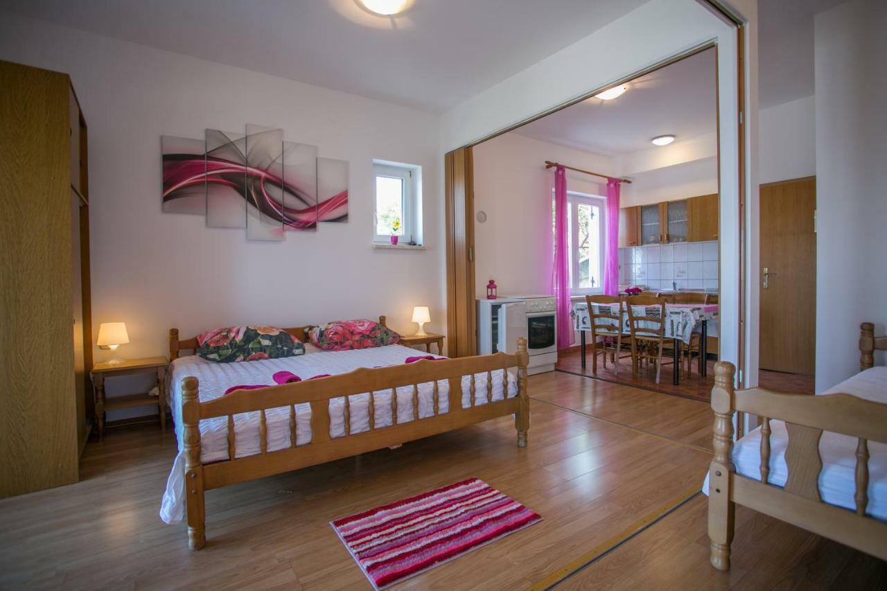 Apartments Katica Senj  Luaran gambar