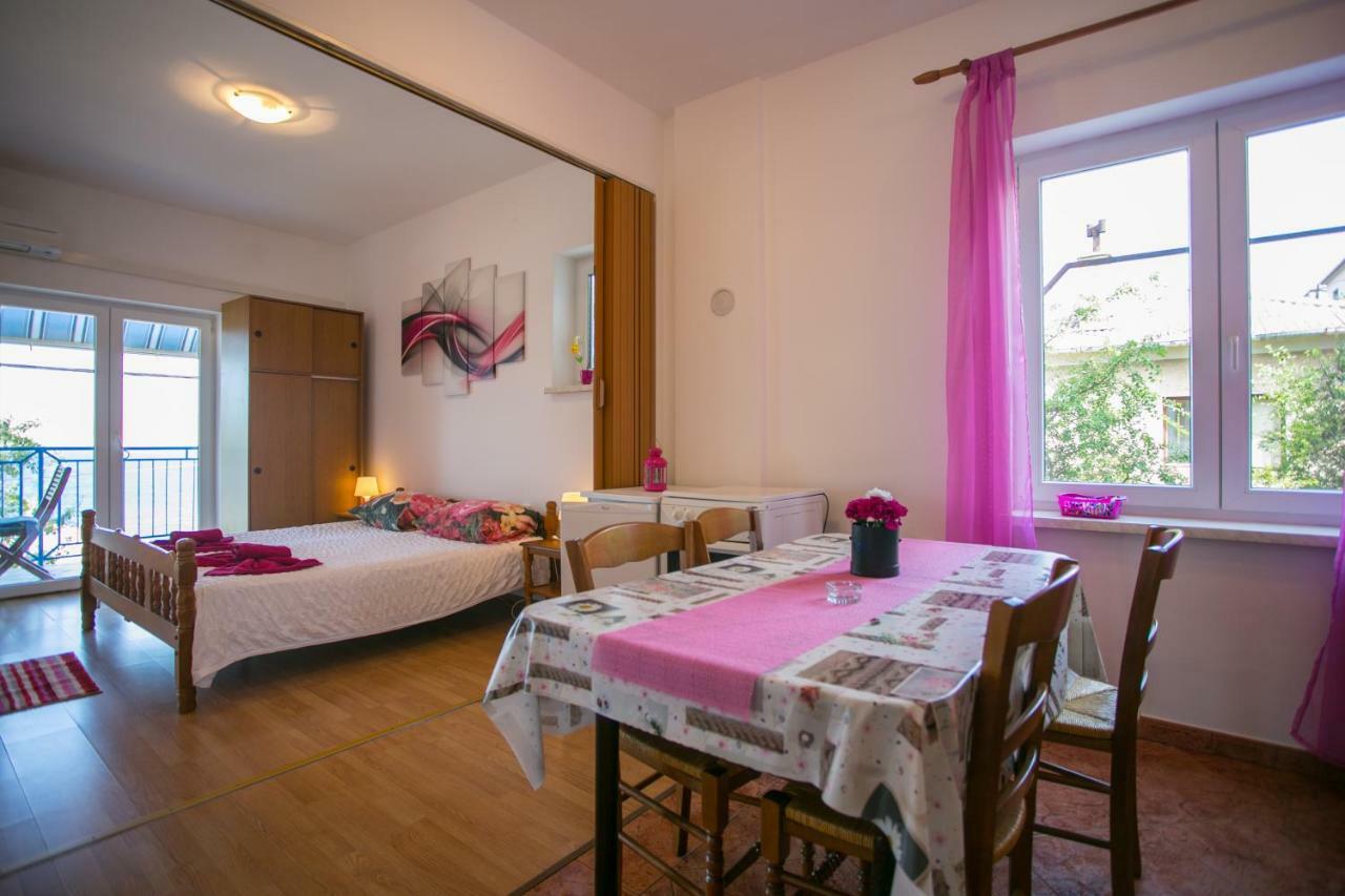 Apartments Katica Senj  Luaran gambar